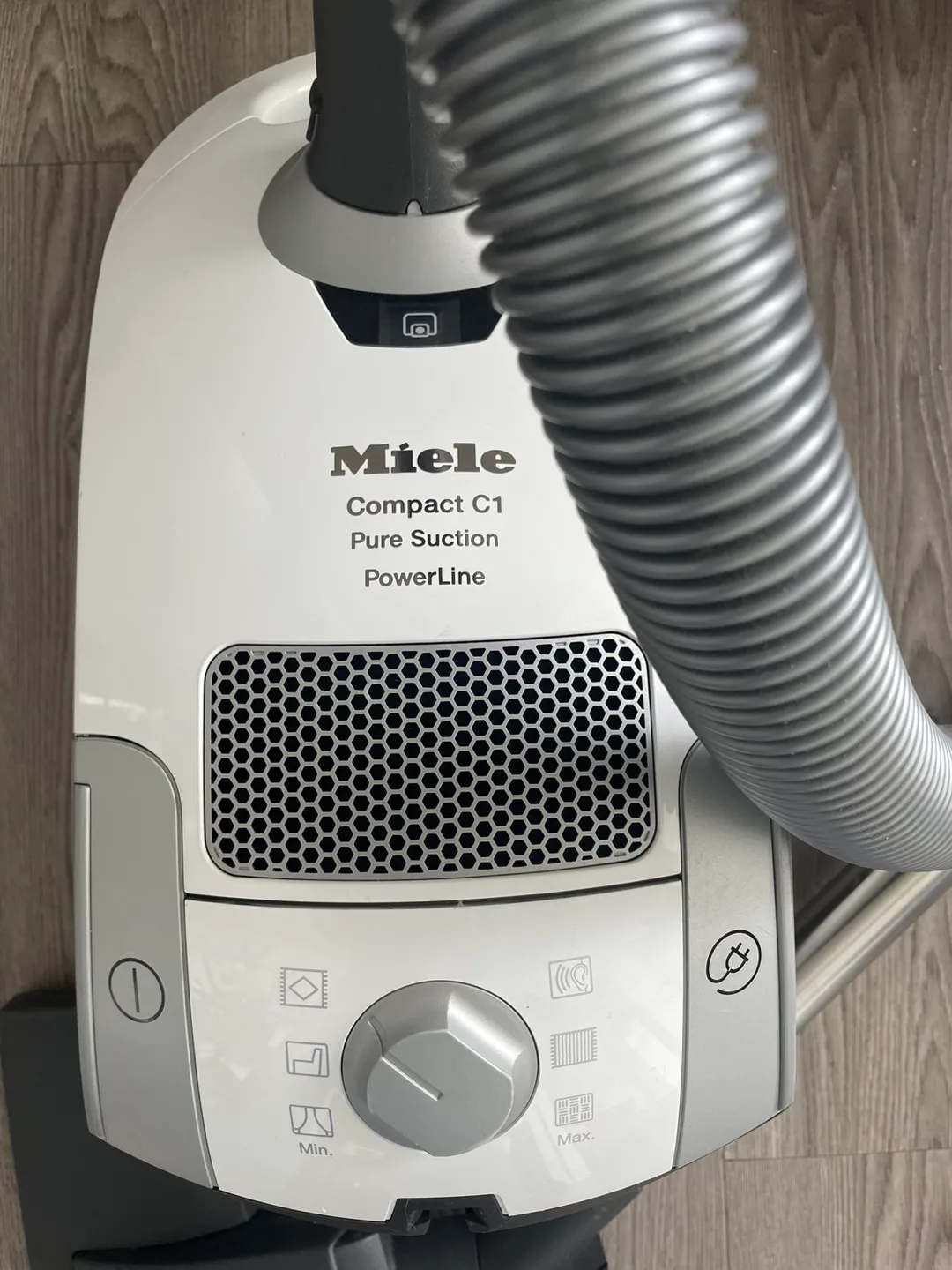 Miele Compact C1 Pure Suction PowerLine Canister Vacuum Cleaner thumbnail