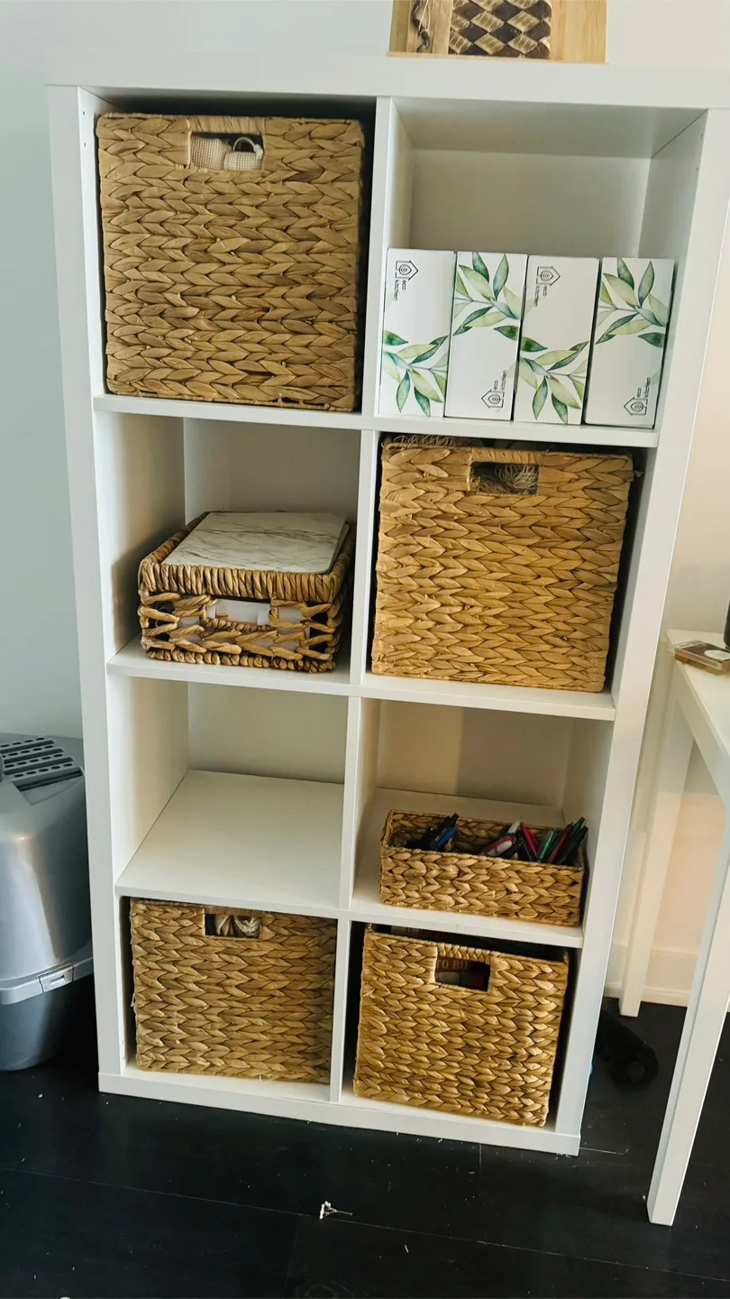 IKEA Kallax 6 Cube Shelving Unit - White image indicator(4)