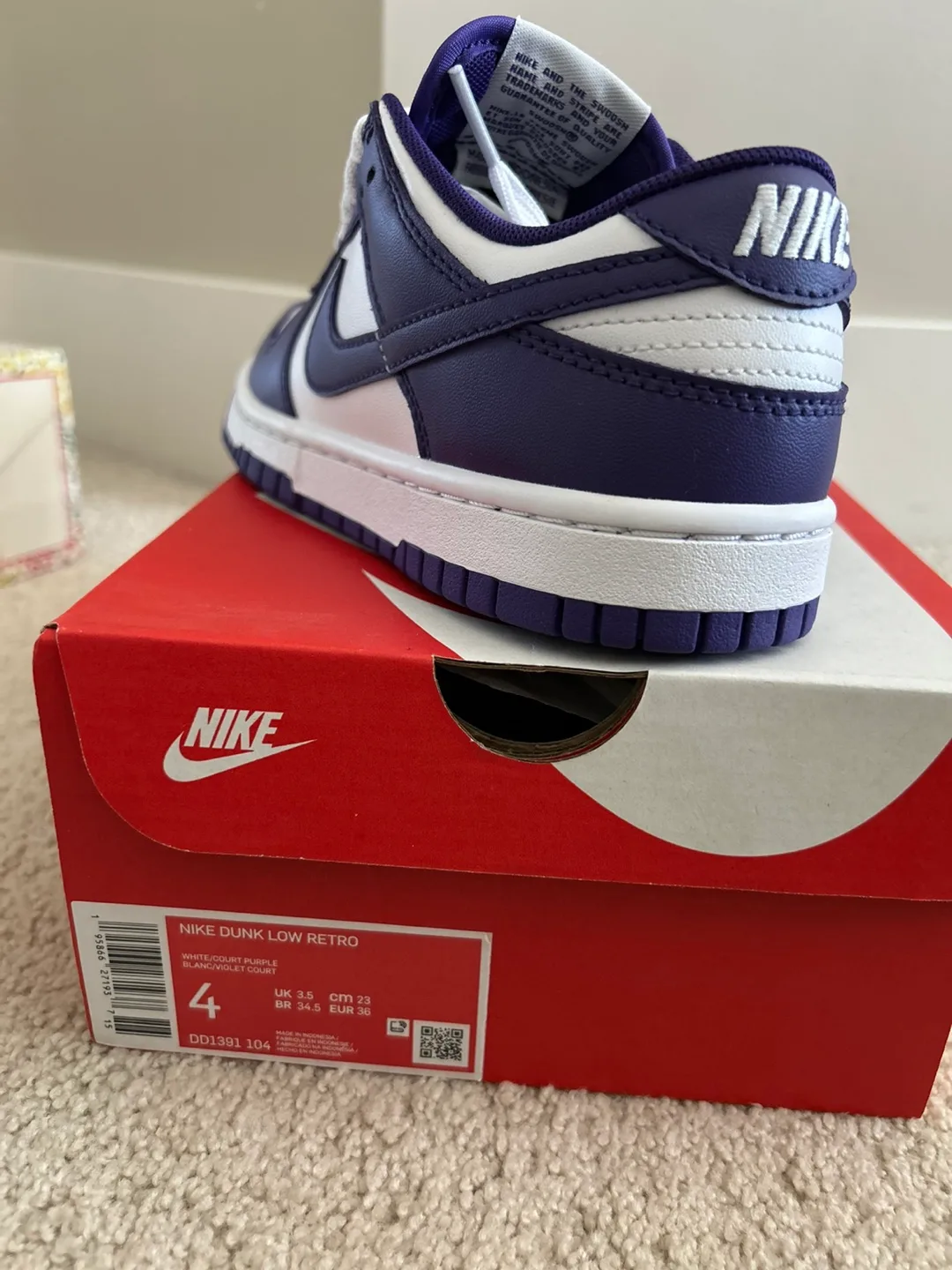 Nike Dunk Low Retro Men’s Shoes Size 4 - Women 5.5 image indicator(2)