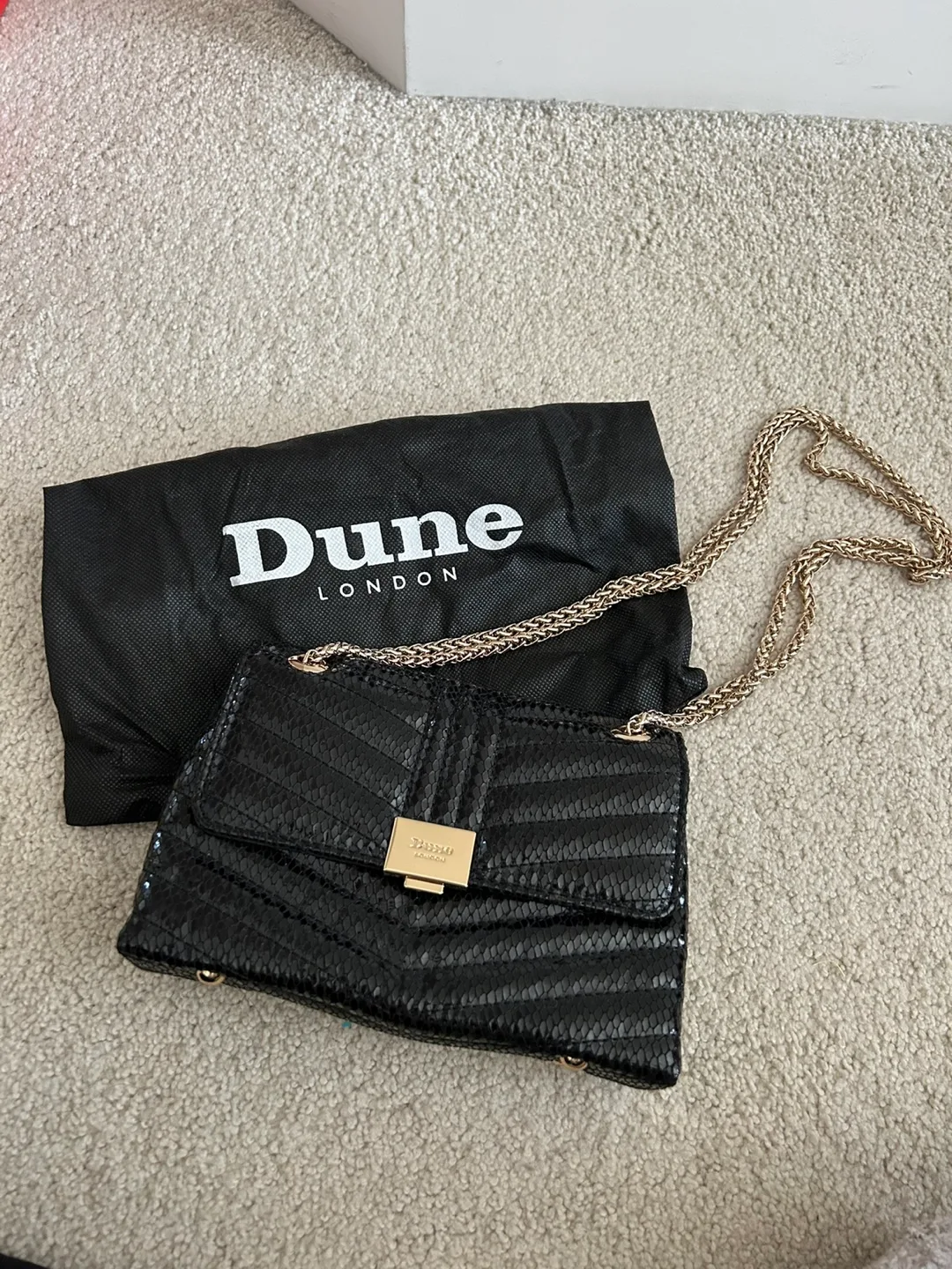 Dune London Black Quilted Chain Bag thumbnail