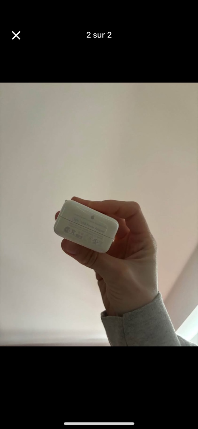 Apple 10W USB Power Adapter Charger - photo 2