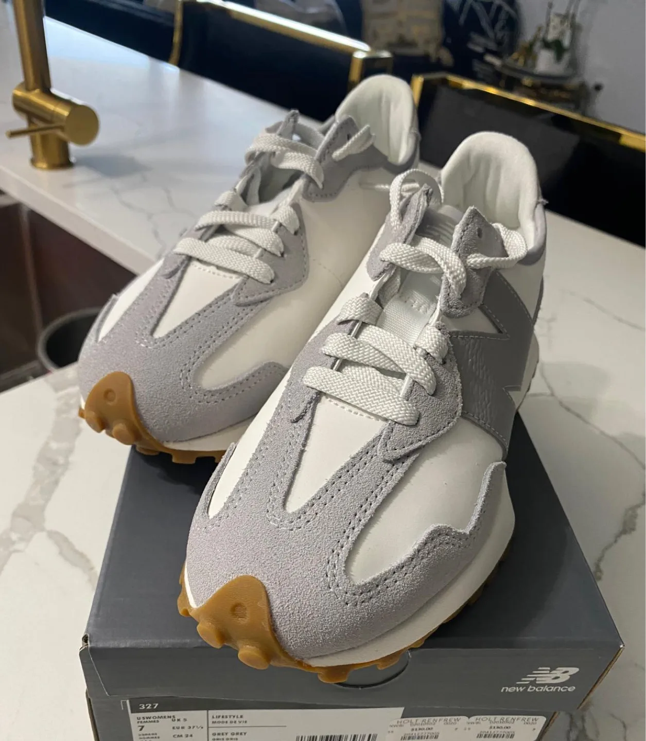 New Balance 327 Sneakers - Grey/White - Women's thumbnail