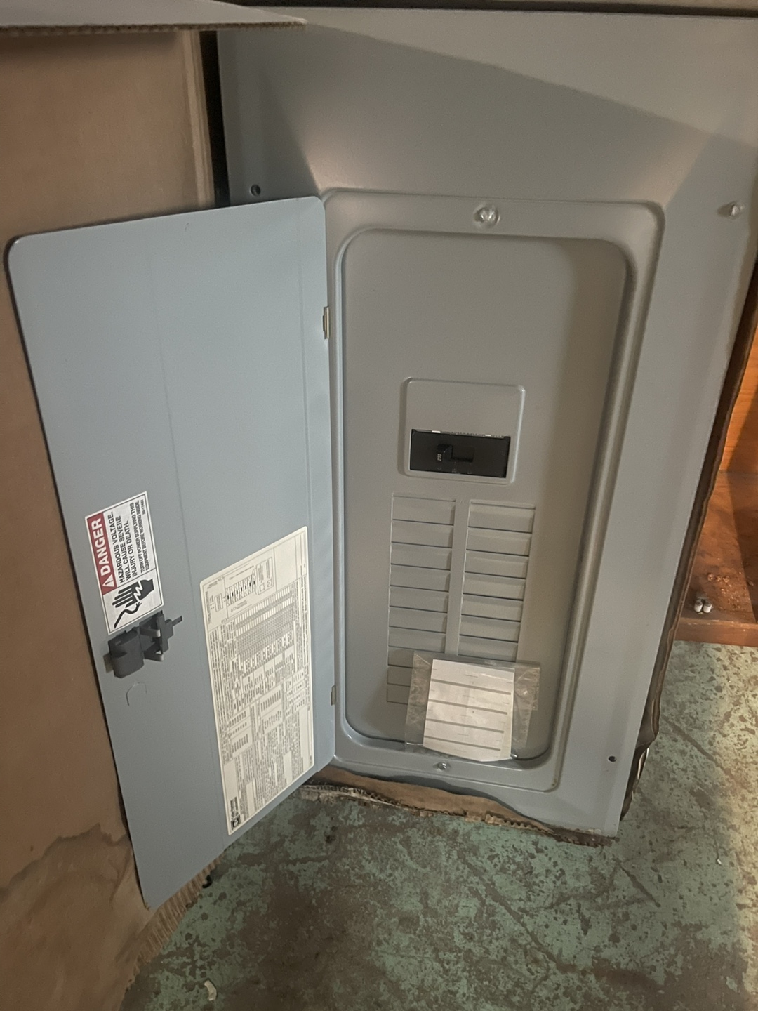 Westinghouse 200 Amp Load Center - Type BR - photo 3