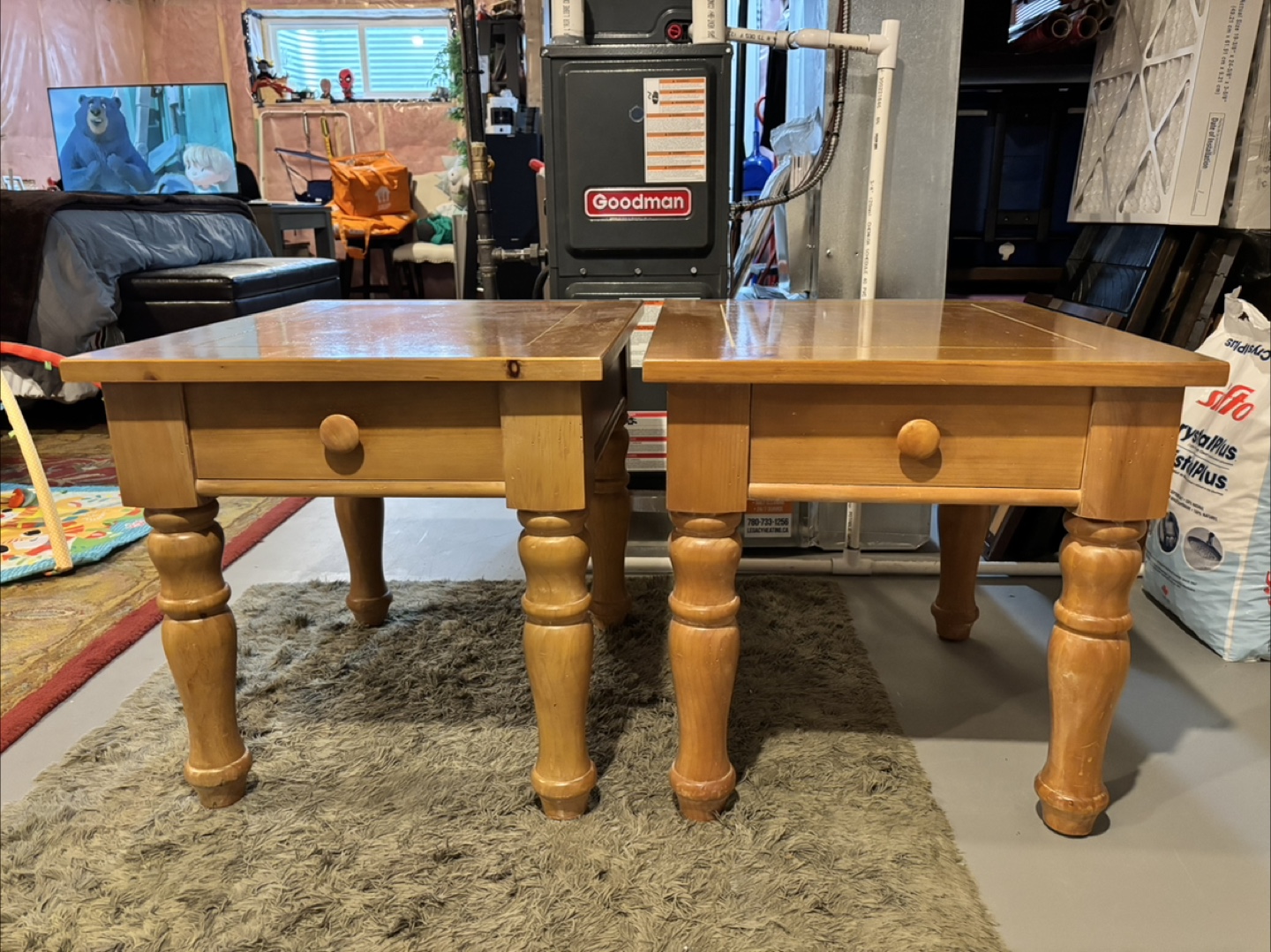 Pair of Broyhill End Tables - photo 2