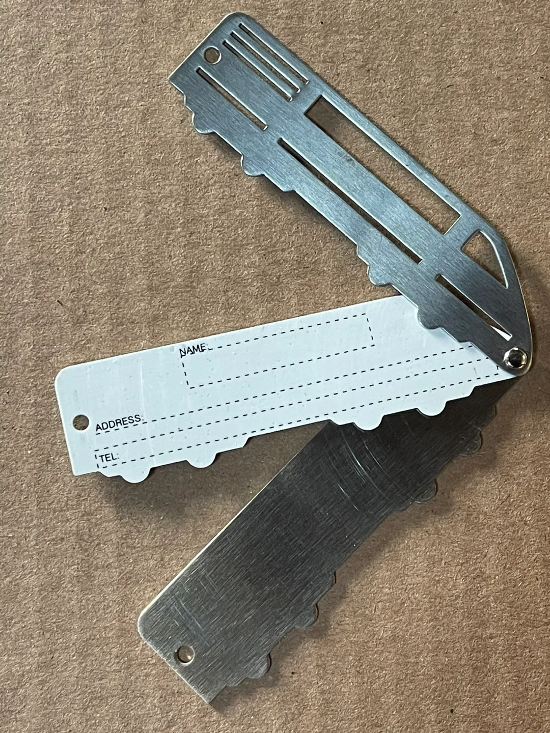 Oakridge Bullet Train Luggage Tag image indicator(2)