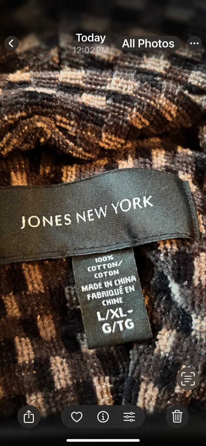 Jones New York L/XL Robe image indicator(2)