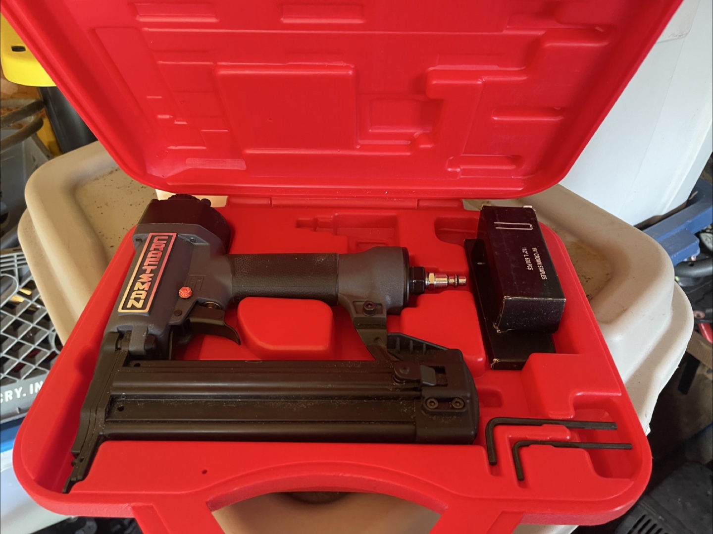 Craftsman Pneumatic Nail Gun - photo 3