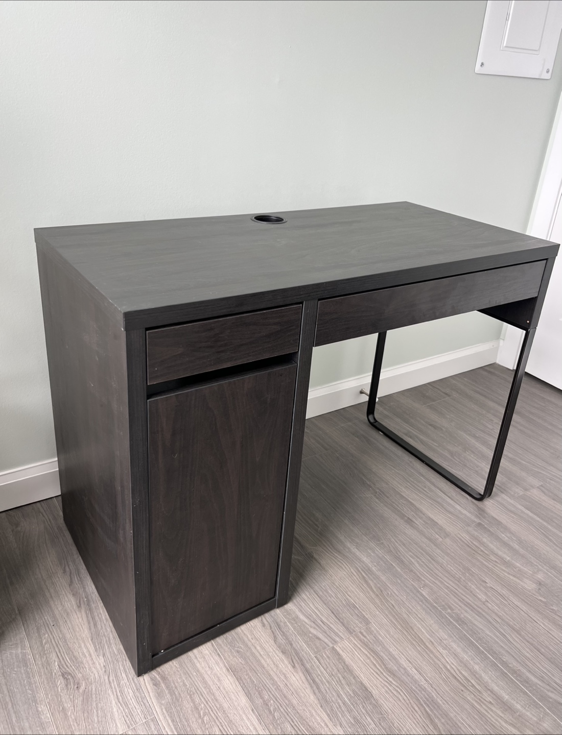 IKEA MICKE Desk - Dark Brown - photo 5