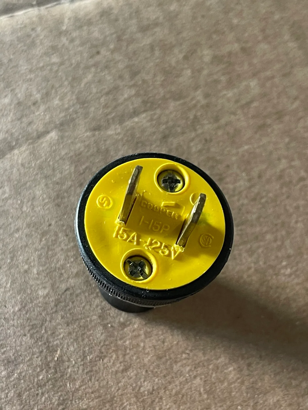 Cooper Industries 15A 125V 2-prong plug image indicator(2)