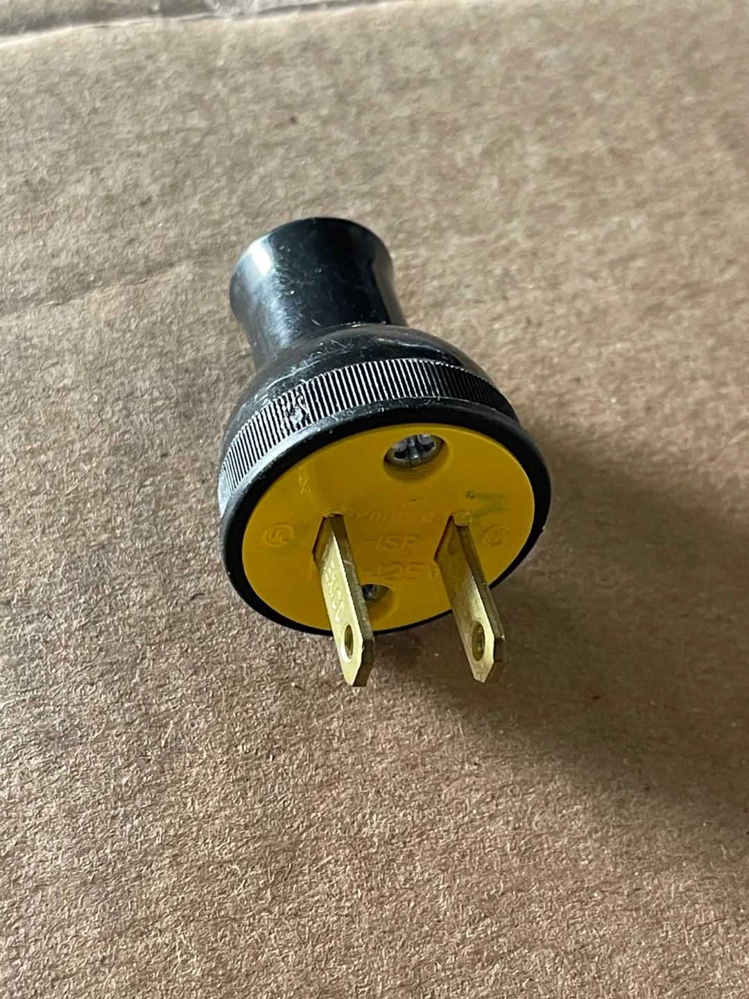 Cooper Industries 15A 125V 2-prong plug thumbnail