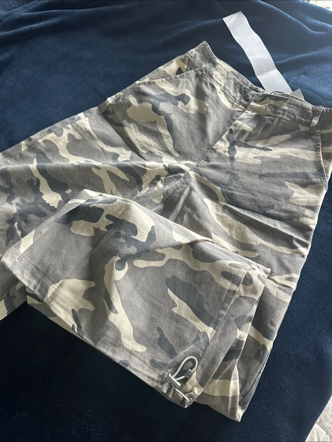 Camouflage Wide-Leg Pants with Drawstrings image indicator(3)