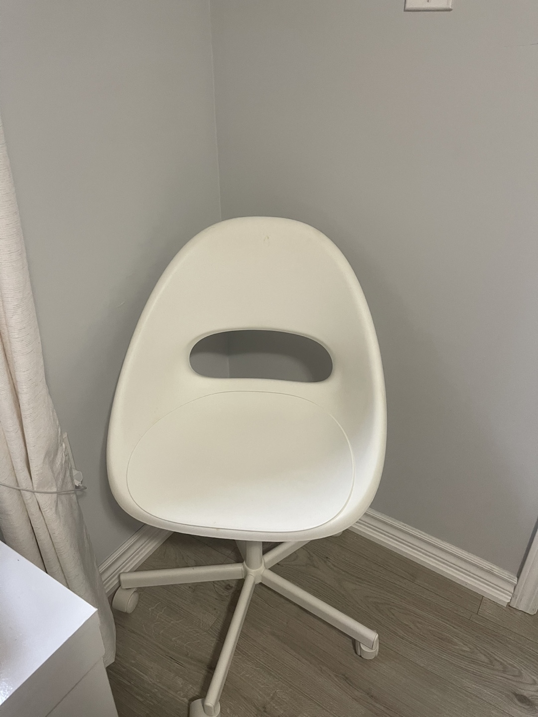 White IKEA Swivel chair - photo 2