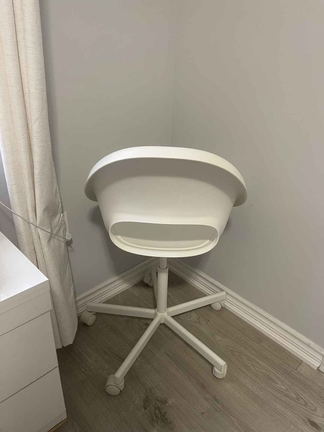 White IKEA Swivel chair - photo 3