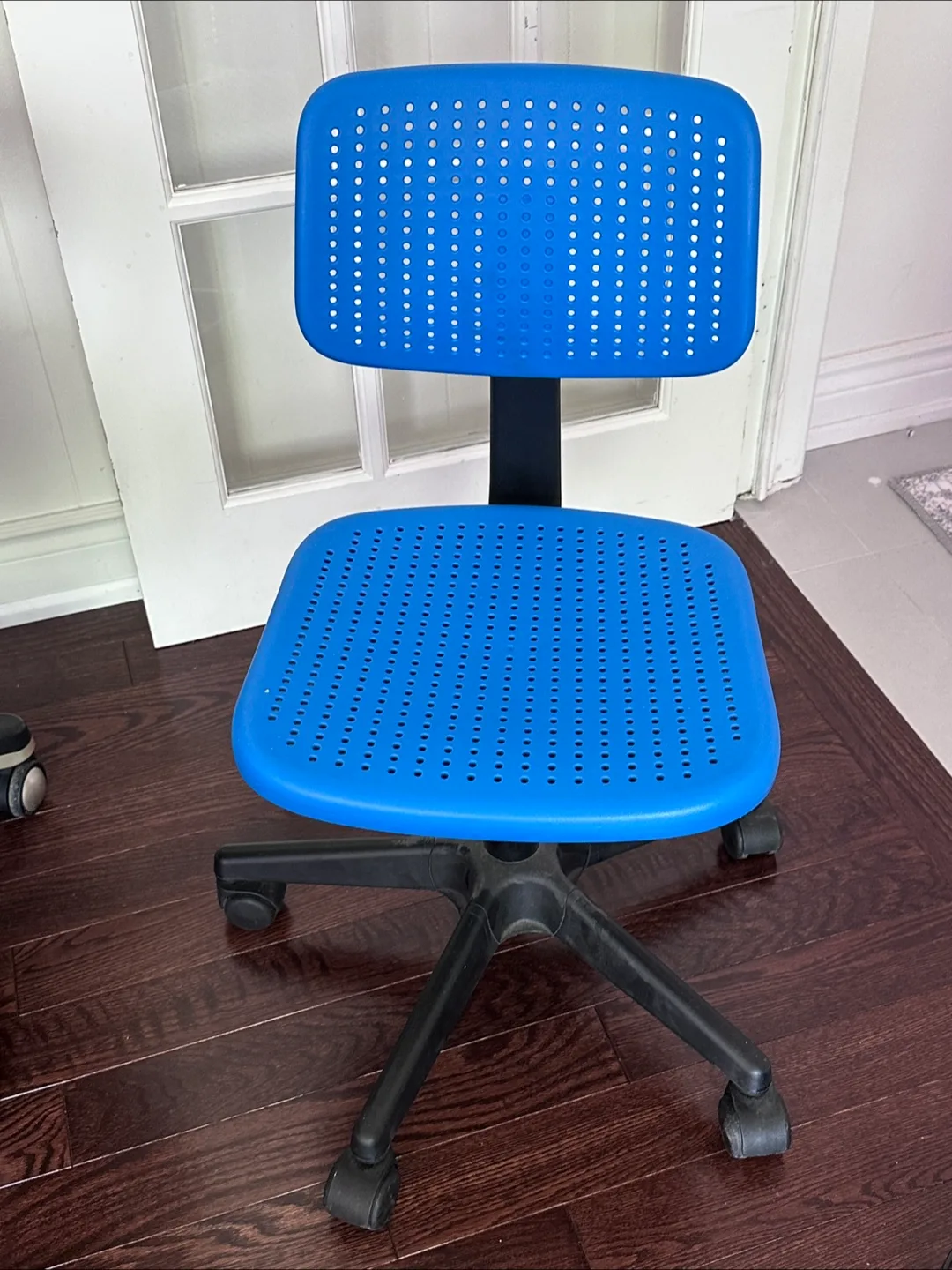 IKEA Blue Desk Chair image indicator(4)