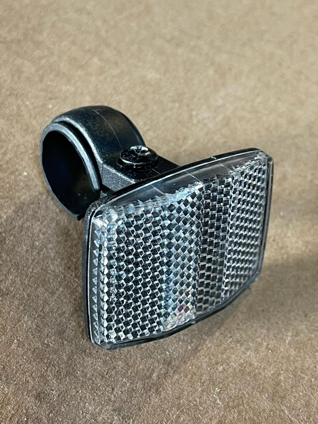 Pair of Bike Reflectors with Mounts thumbnail