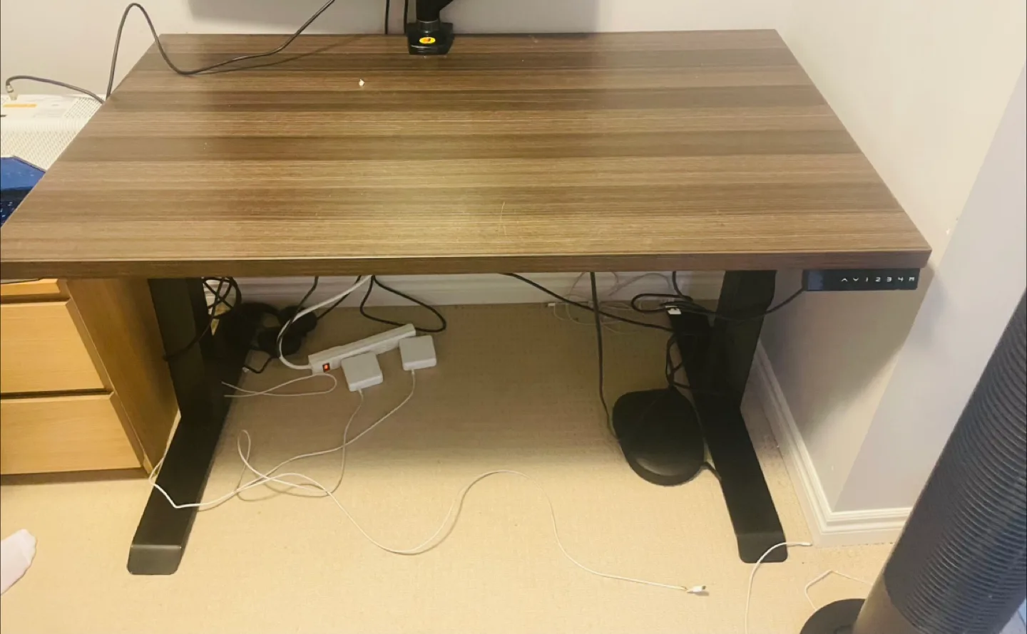 Adjustable Height Standing Desk image indicator(2)