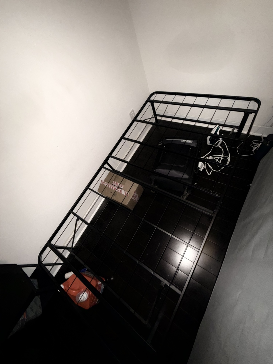 Twin / Single Bed Frame - photo 3
