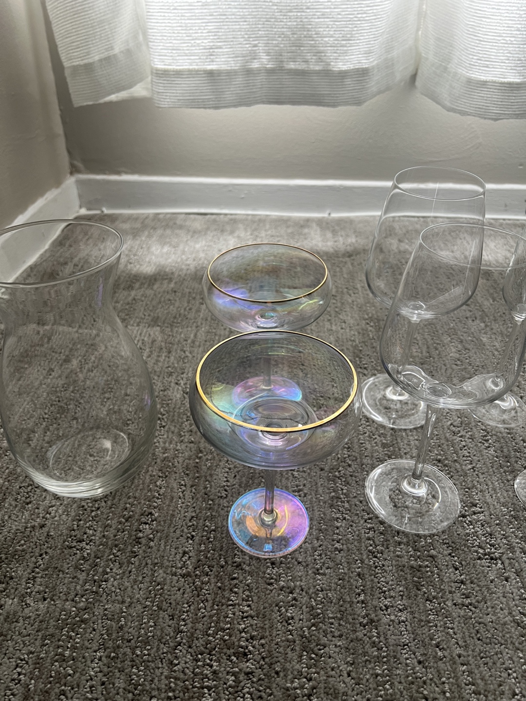 Glassware set 8-pieces (coupe, wine, flute, pitcher, vase) - photo 2