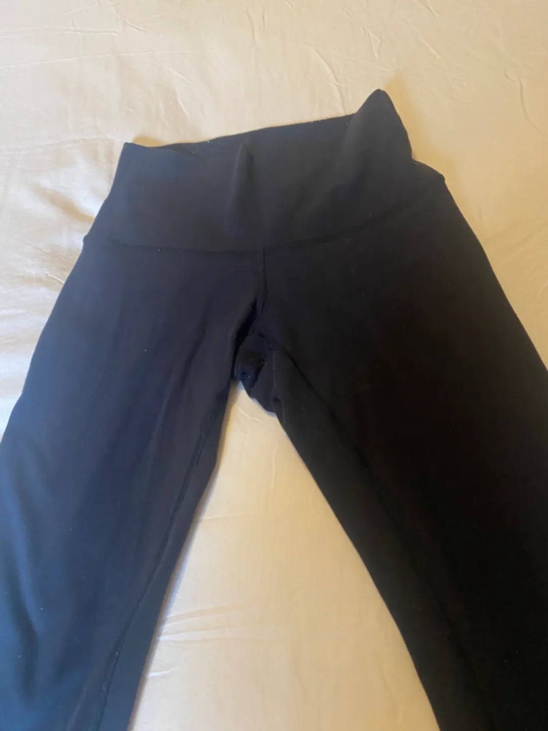 Lululemon Black Leggings Size 6 image indicator(3)