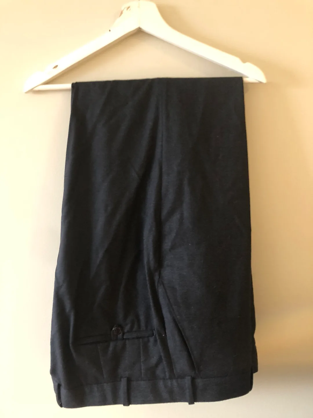 #freecycle Men's Suit image indicator(6)