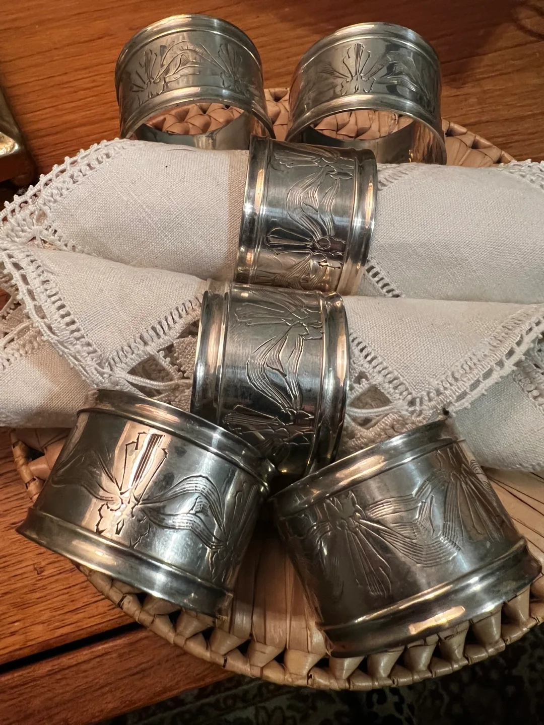 Set of Six Antique Silver Napkin Rings image indicator(3)