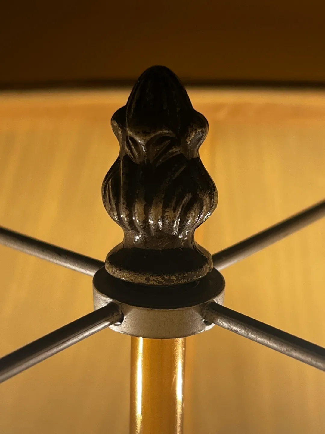 Vintage Side Table Brass Lamp image indicator(2)