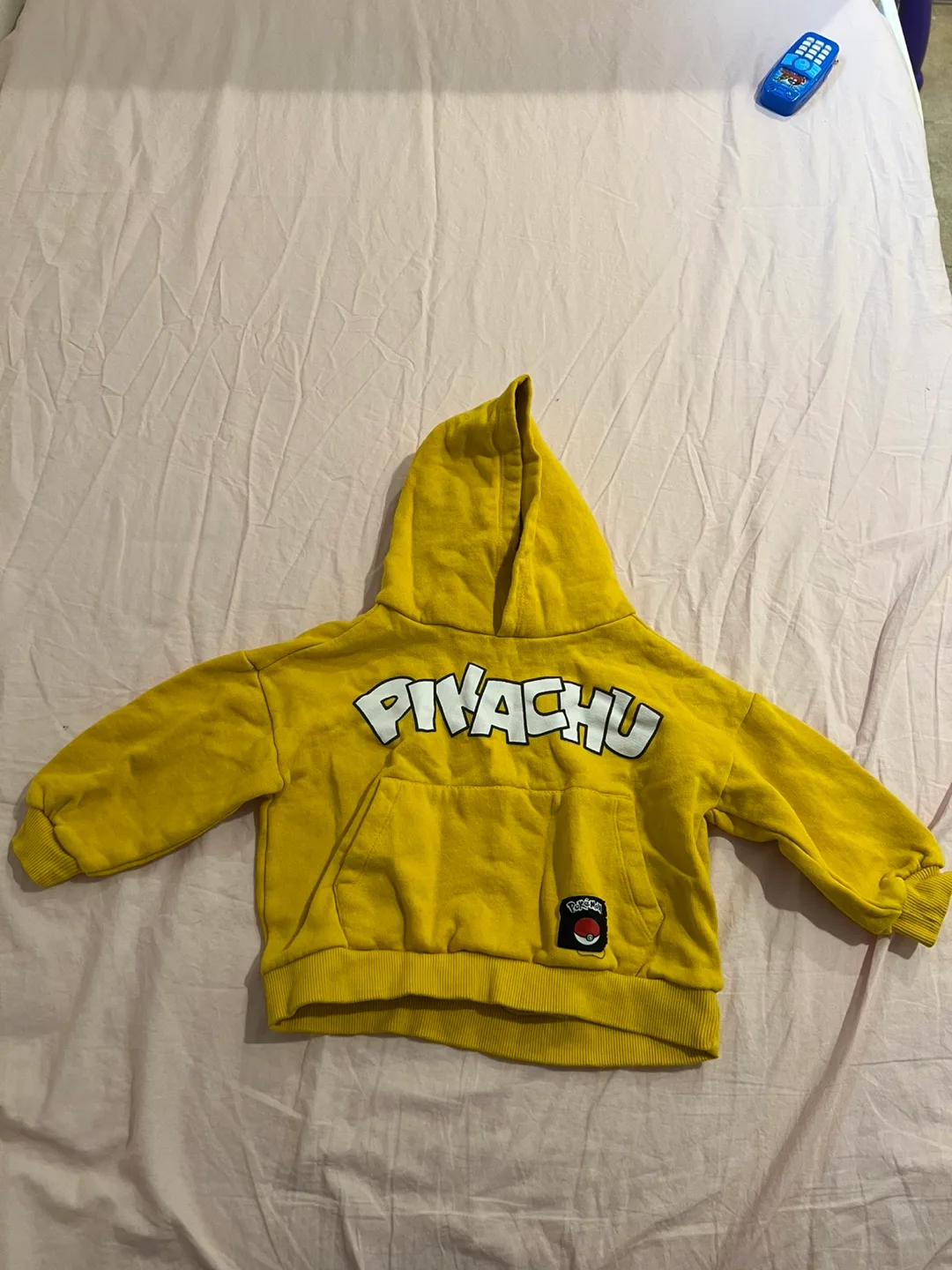 ZARA Kids Pikachu Hoodie Size 2-3 Years thumbnail