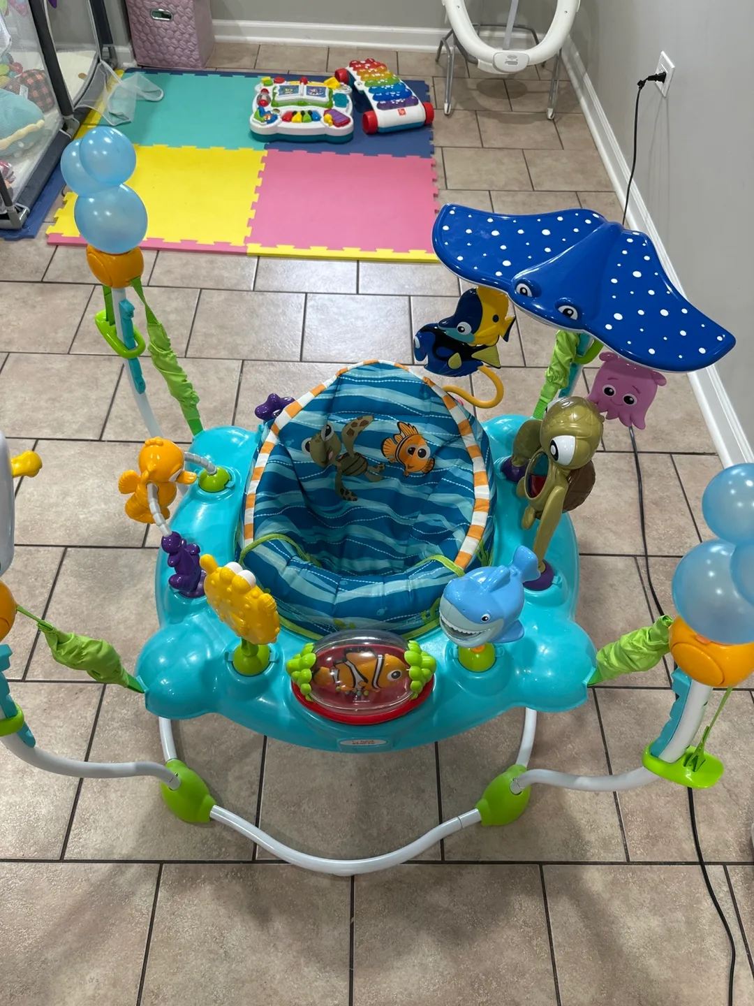 Disney Finding Nemo Jumperoo