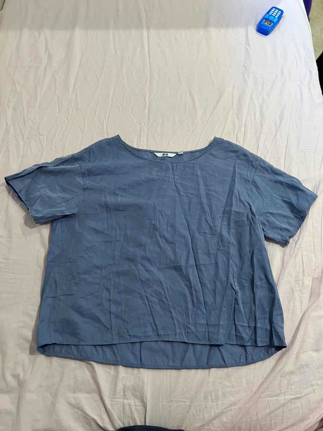 UNIQLO Women's Size M Blue Blouse thumbnail