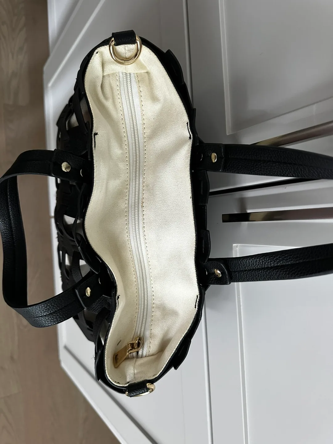 Black and Cream Woven Tote Bag image indicator(5)