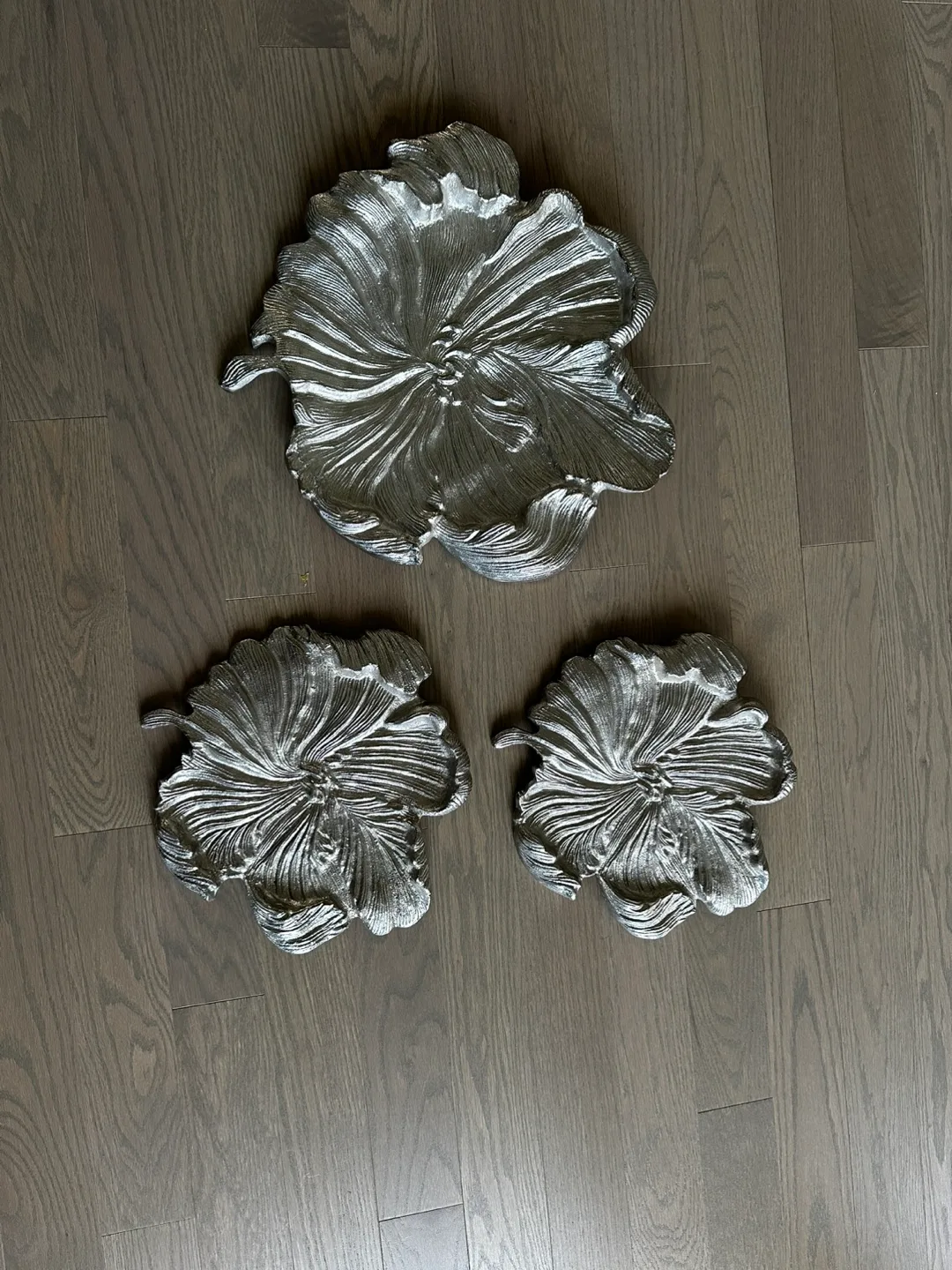 Set of Three Silver Metal Flower Wall Decor thumbnail