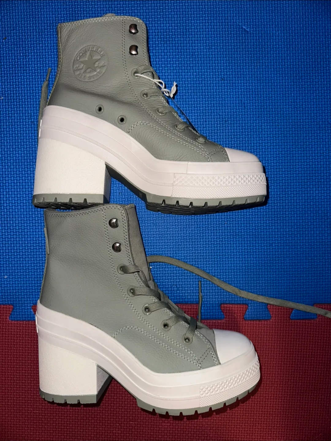 Converse Chuck 70 De Luxe Heel Platform Boots - size 7.5 thumbnail