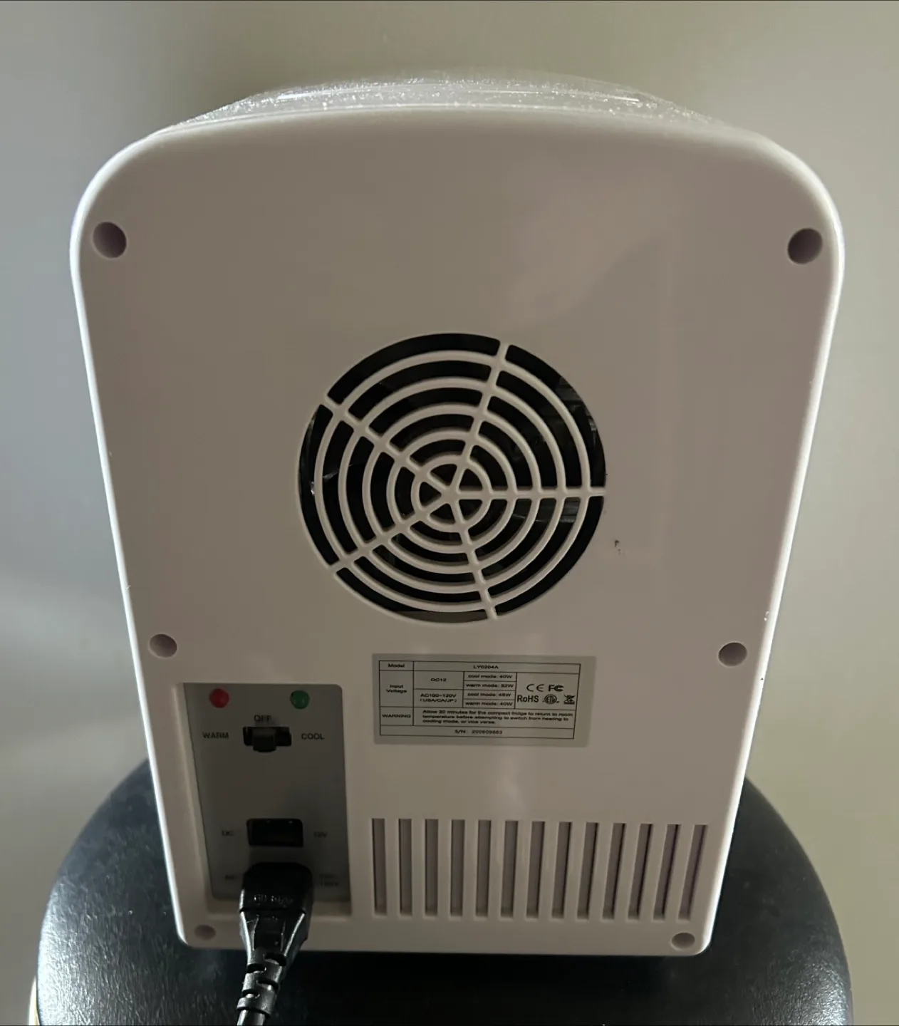 AstroAI Mini Fridge - Portable Cooler & Warmer image indicator(3)