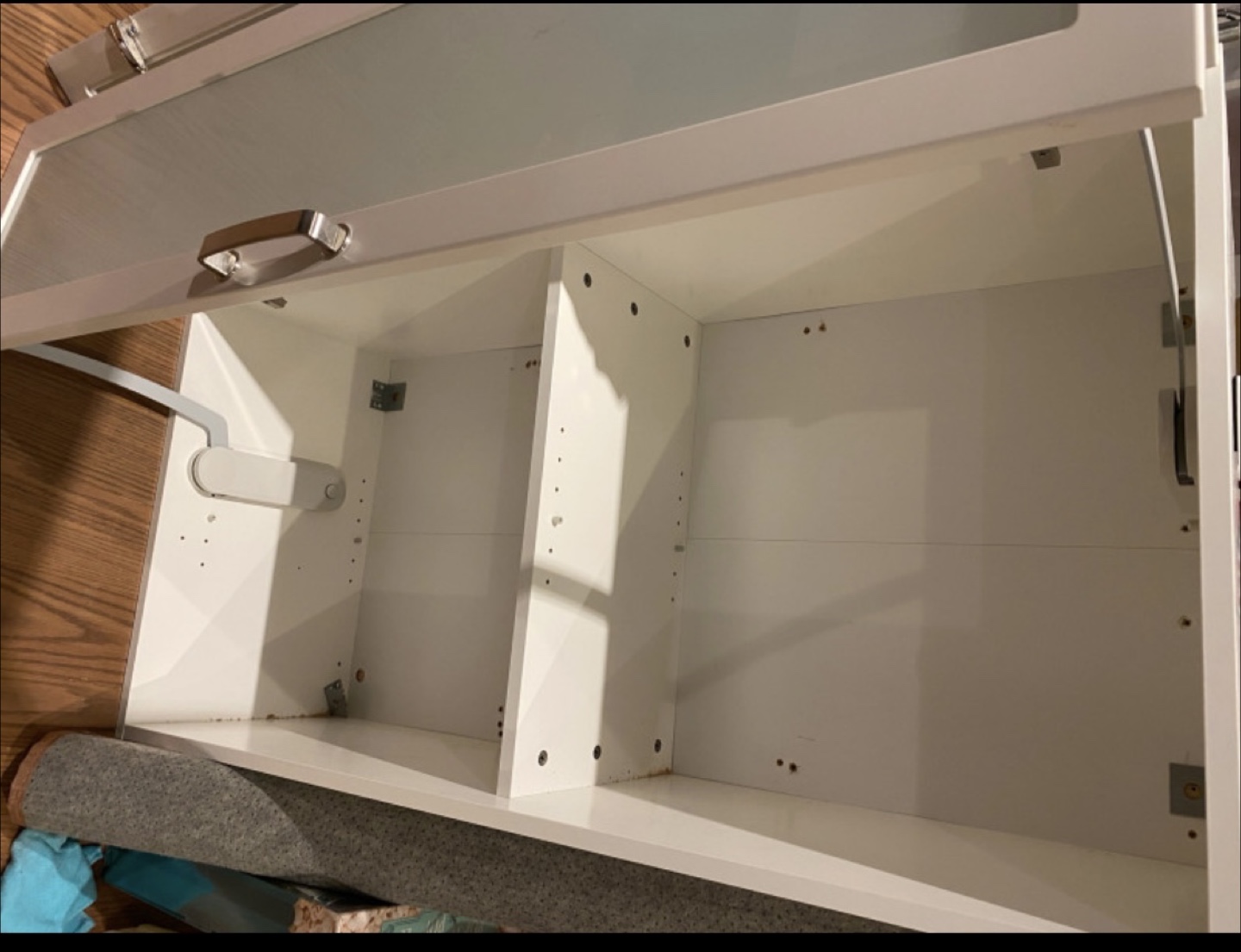 White kitchen Cabinet with Frosted Glass Doors - photo 2