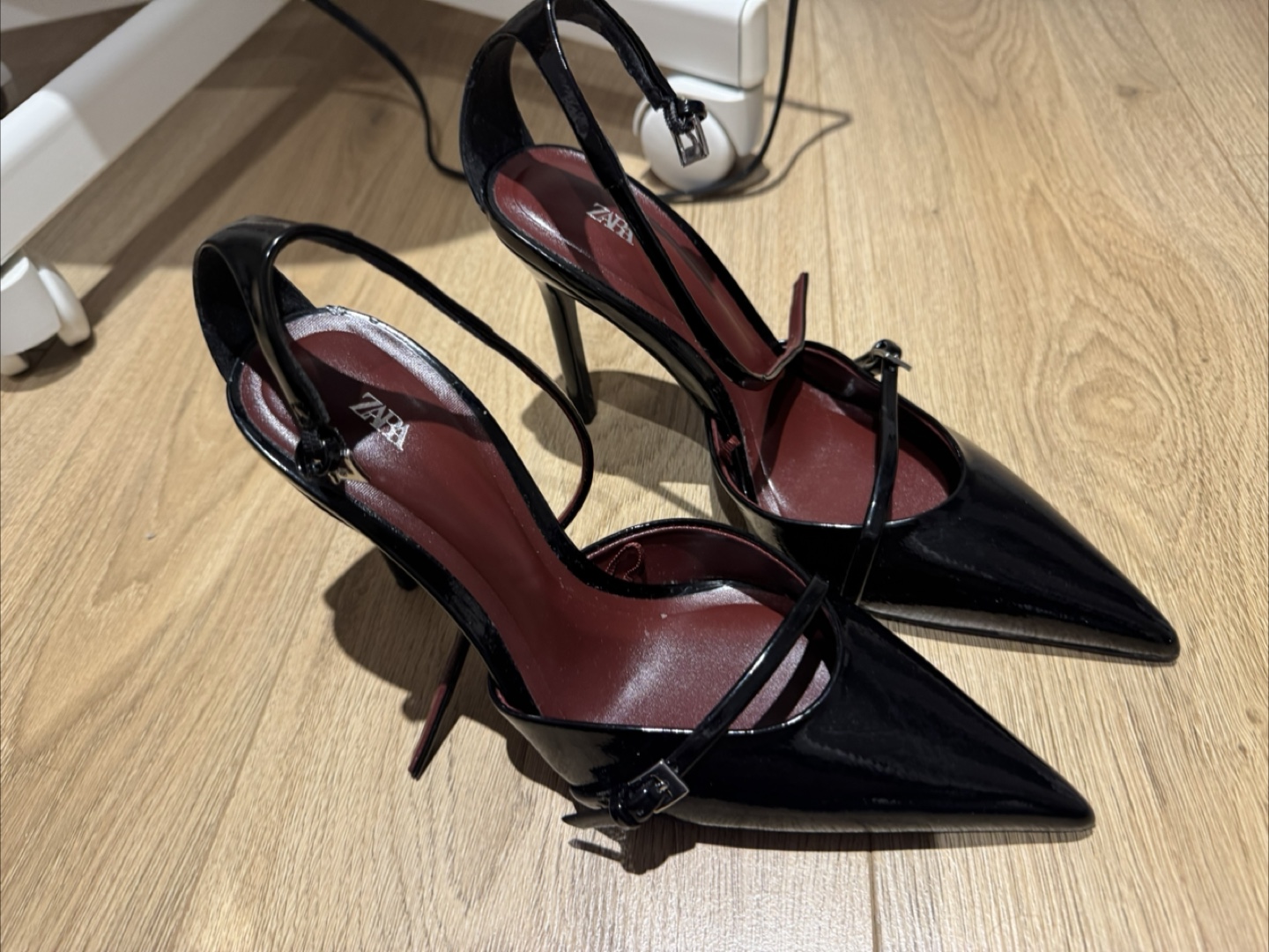 Zara Black Patent Leather Pointed Toe Heels