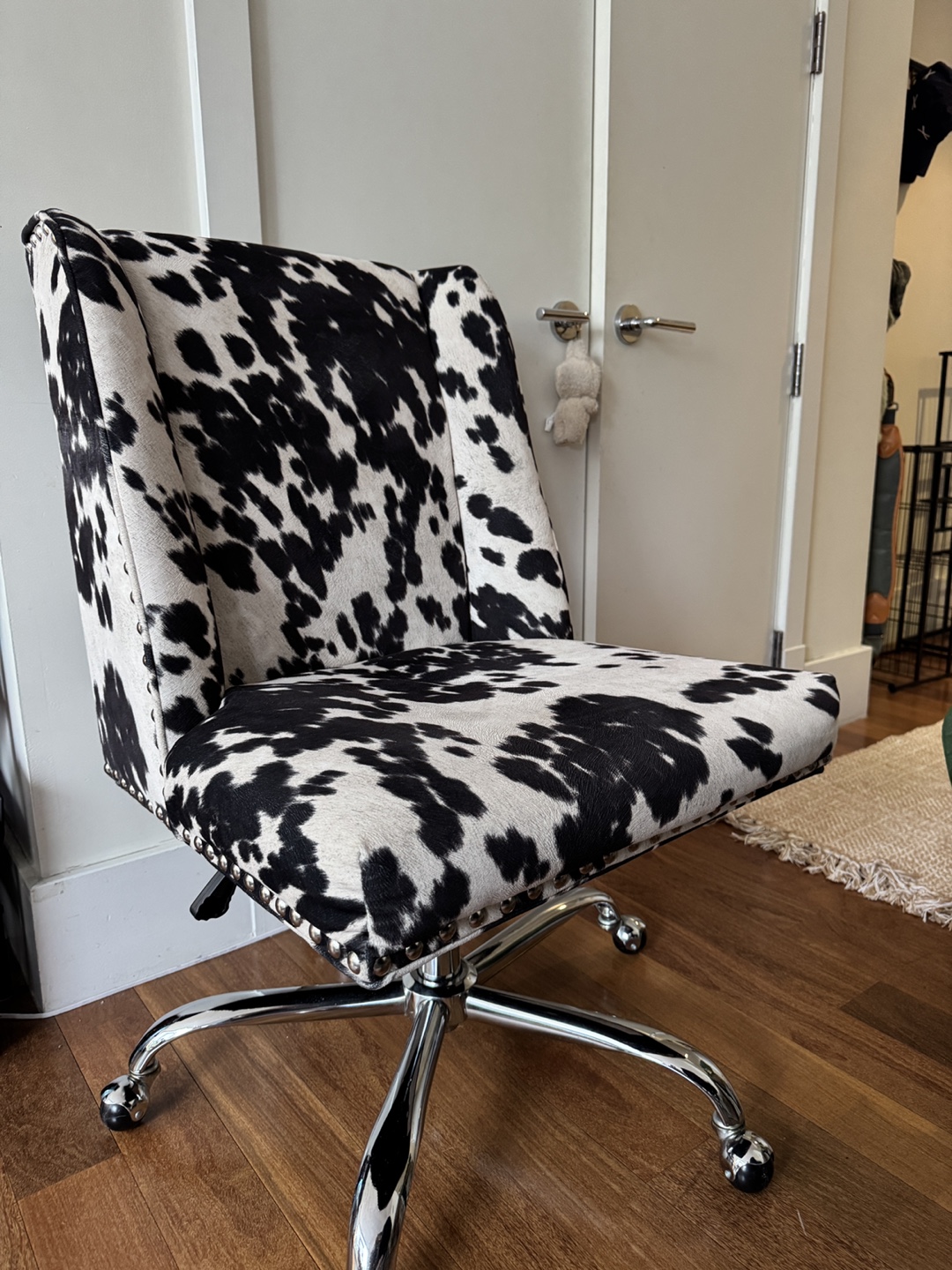 Cow print swivel office chair