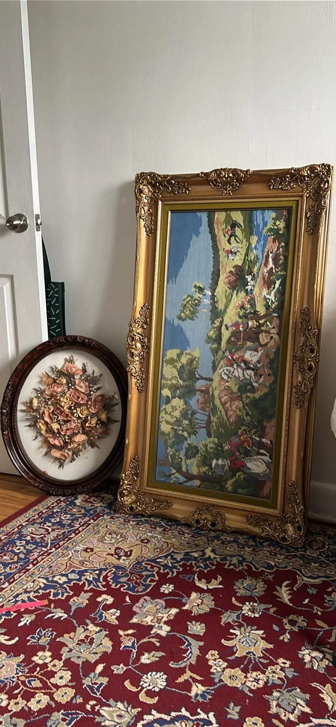 Oval Framed Pressed Flower Art thumbnail
