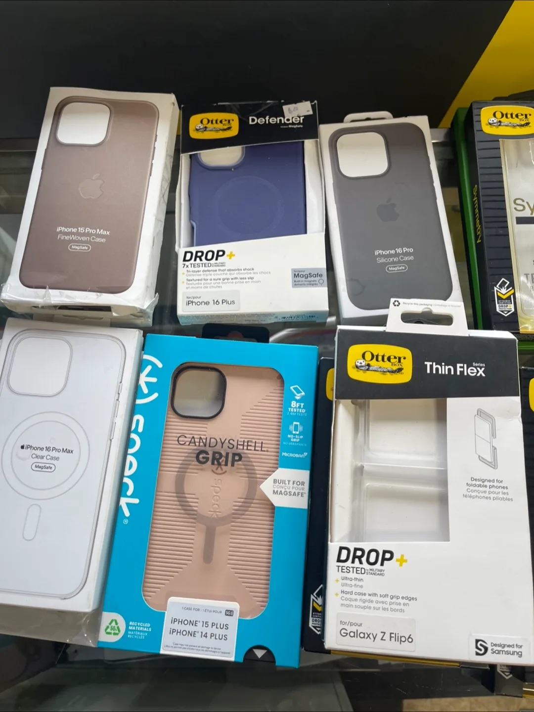 OtterBox & Other Phone Cases, Iphone Samsung & More!! image indicator(5)