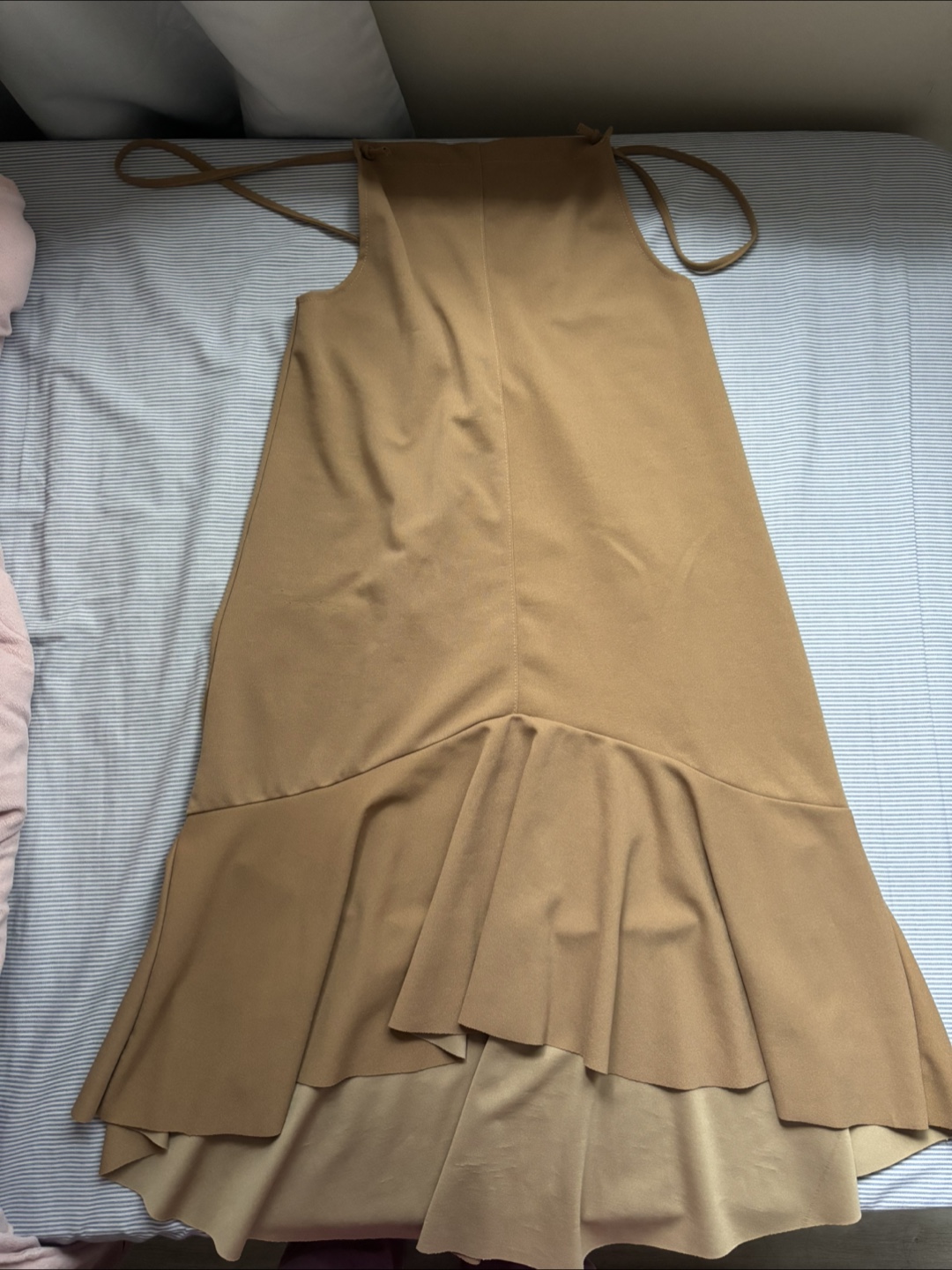 Camel-coloured midi dress( mermaid fit)