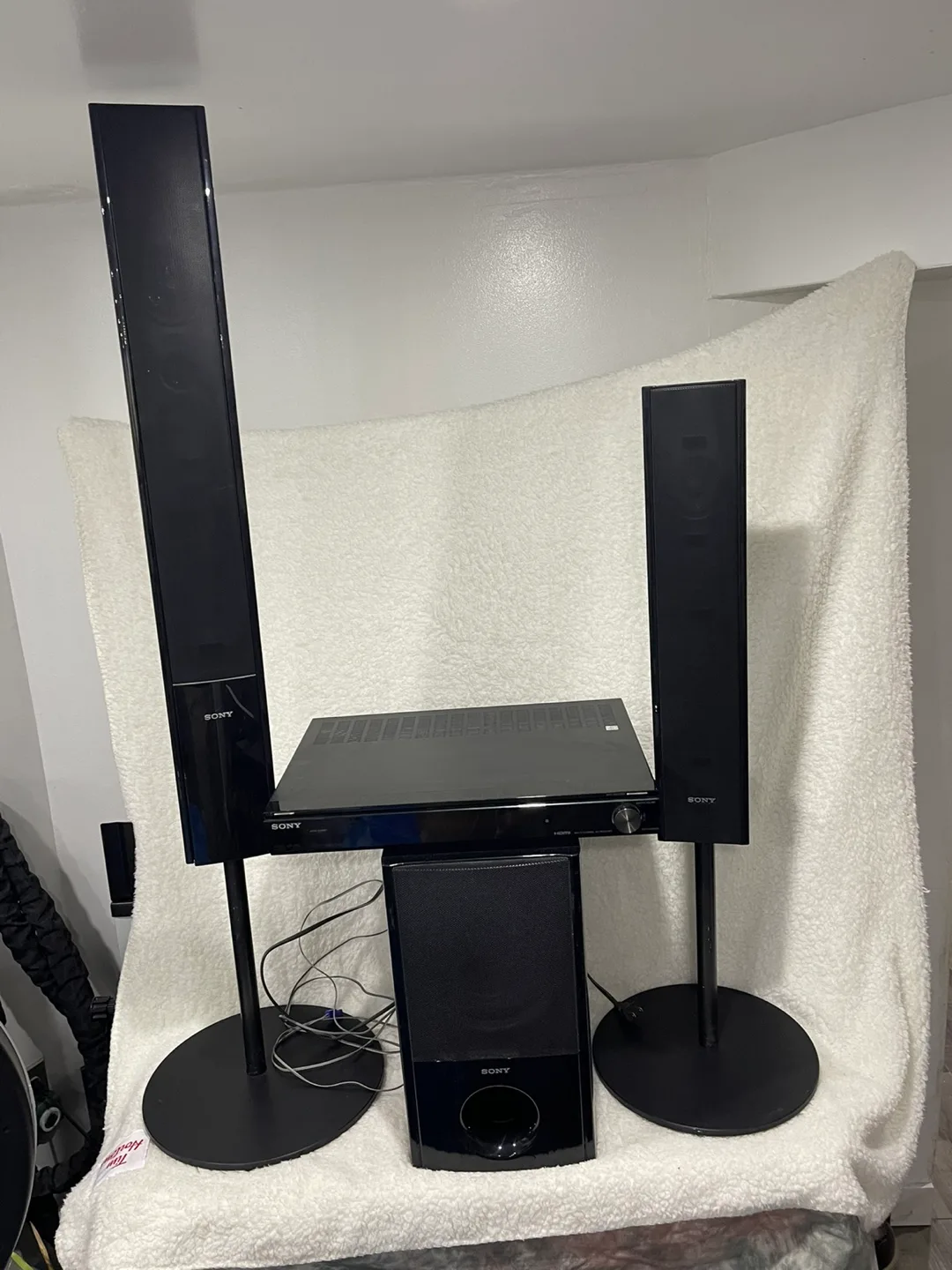 Sony STR-K835DS Home Theatre System Receiver needs repair thumbnail