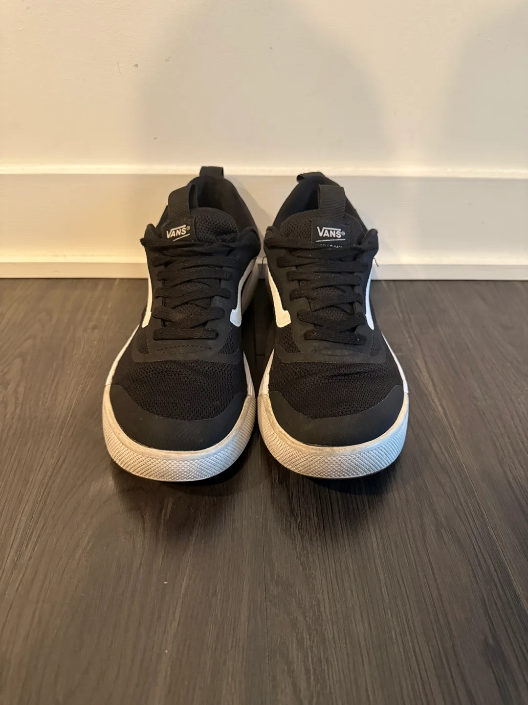 Vans Ultrarange EXO Black Sneakers image indicator(5)