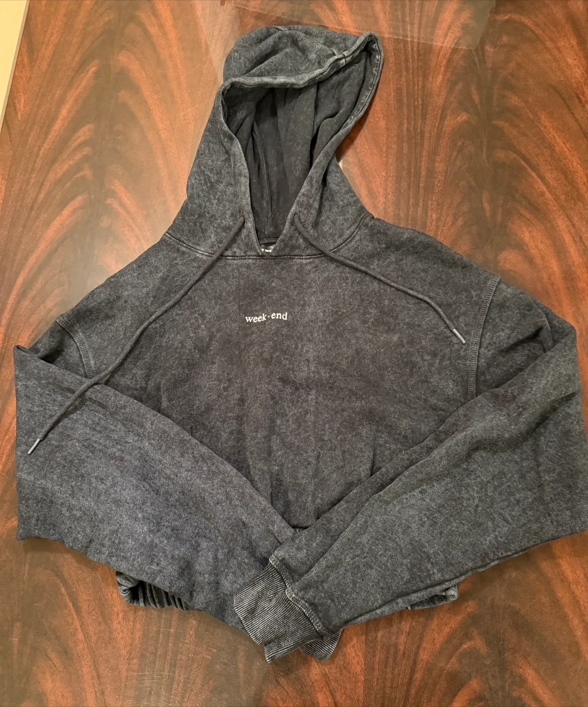 Week-end Cropped Hoodie thumbnail