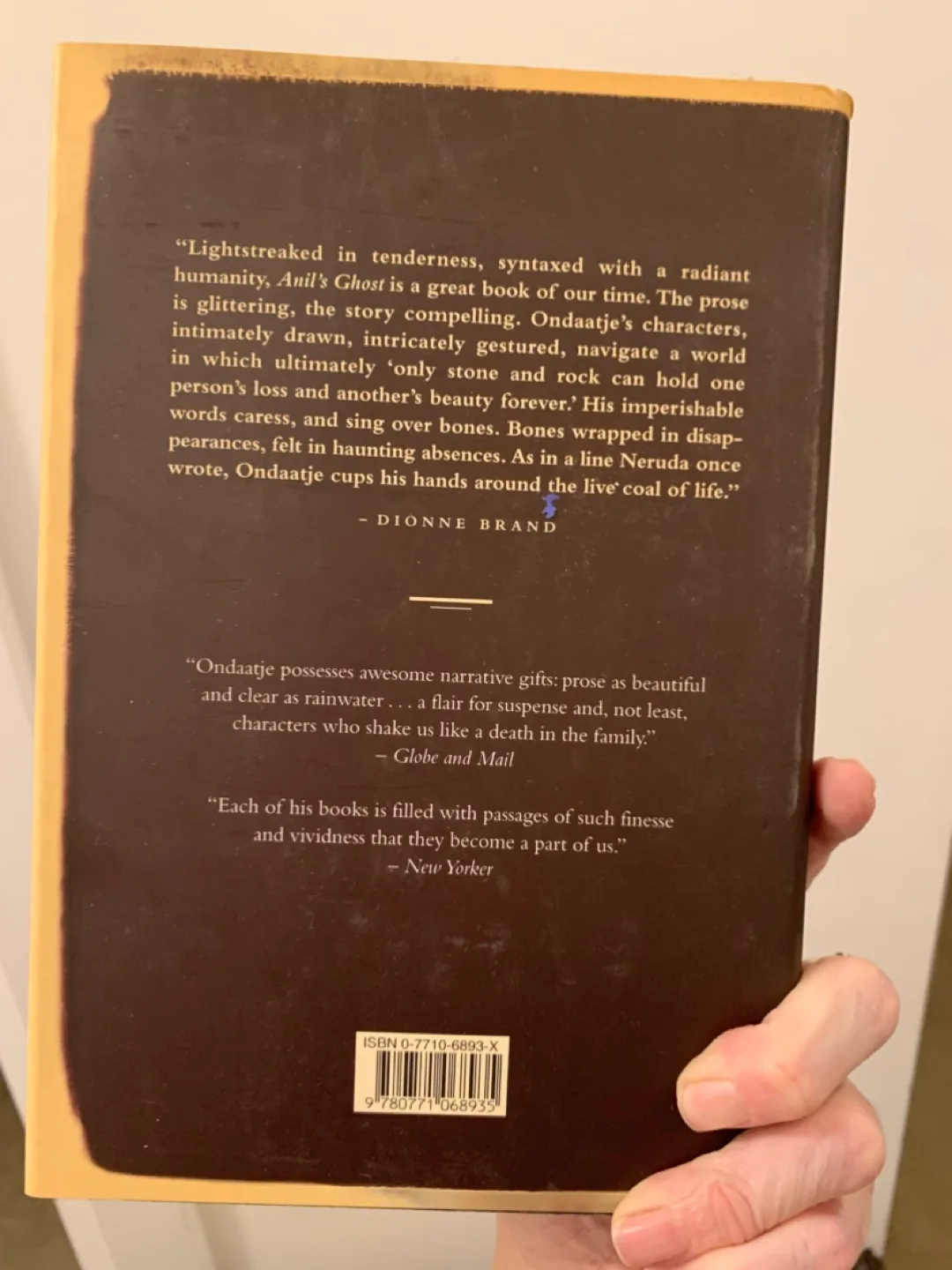 Michael Ondaatje “Anil’s Ghost” hard cover excellent condition image indicator(3)