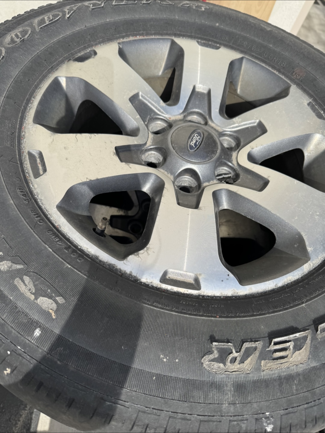 Ford F-150 4 OEM Rims with Tires - photo 2