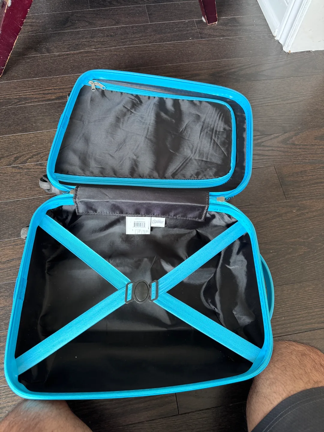 Black Panther Kids Rolling Suitcase image indicator(4)