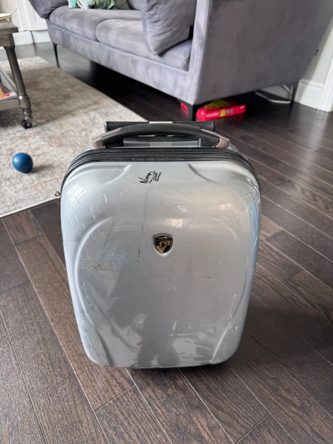 Black Panther Kids Rolling Suitcase image indicator(6)