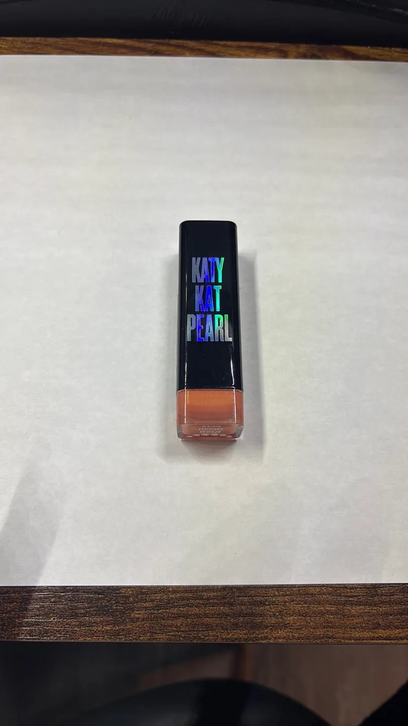 Covergirl Katy Kat Pearl Lipstick - Apricat Abricot KP15 image indicator(3)