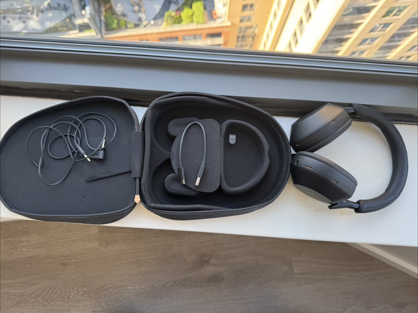 Sony WH-1000XM5 headphones for Sale(Excellent condition) - photo 4