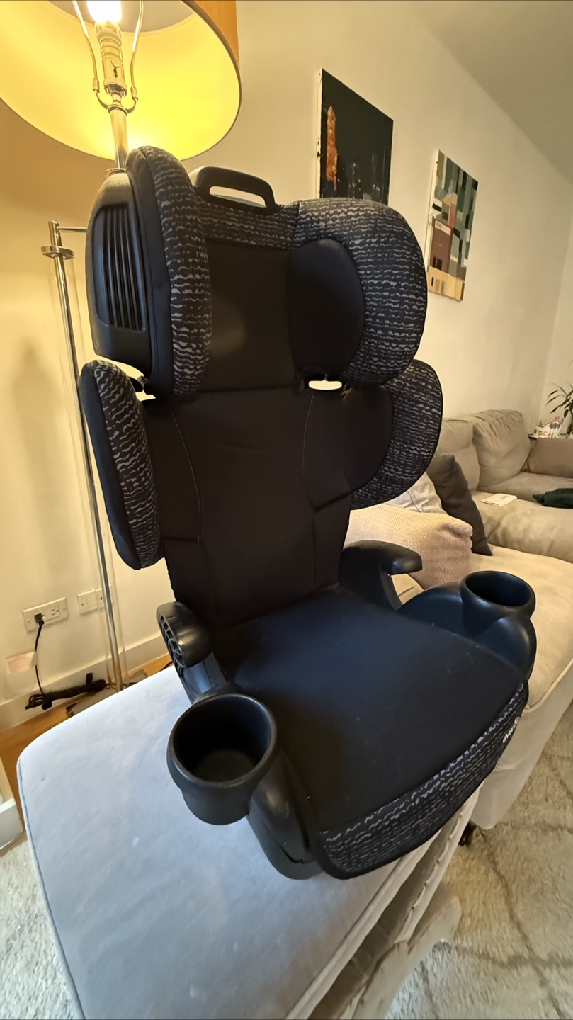 Evenflo Big Kid Amplify Boosting Car Seat