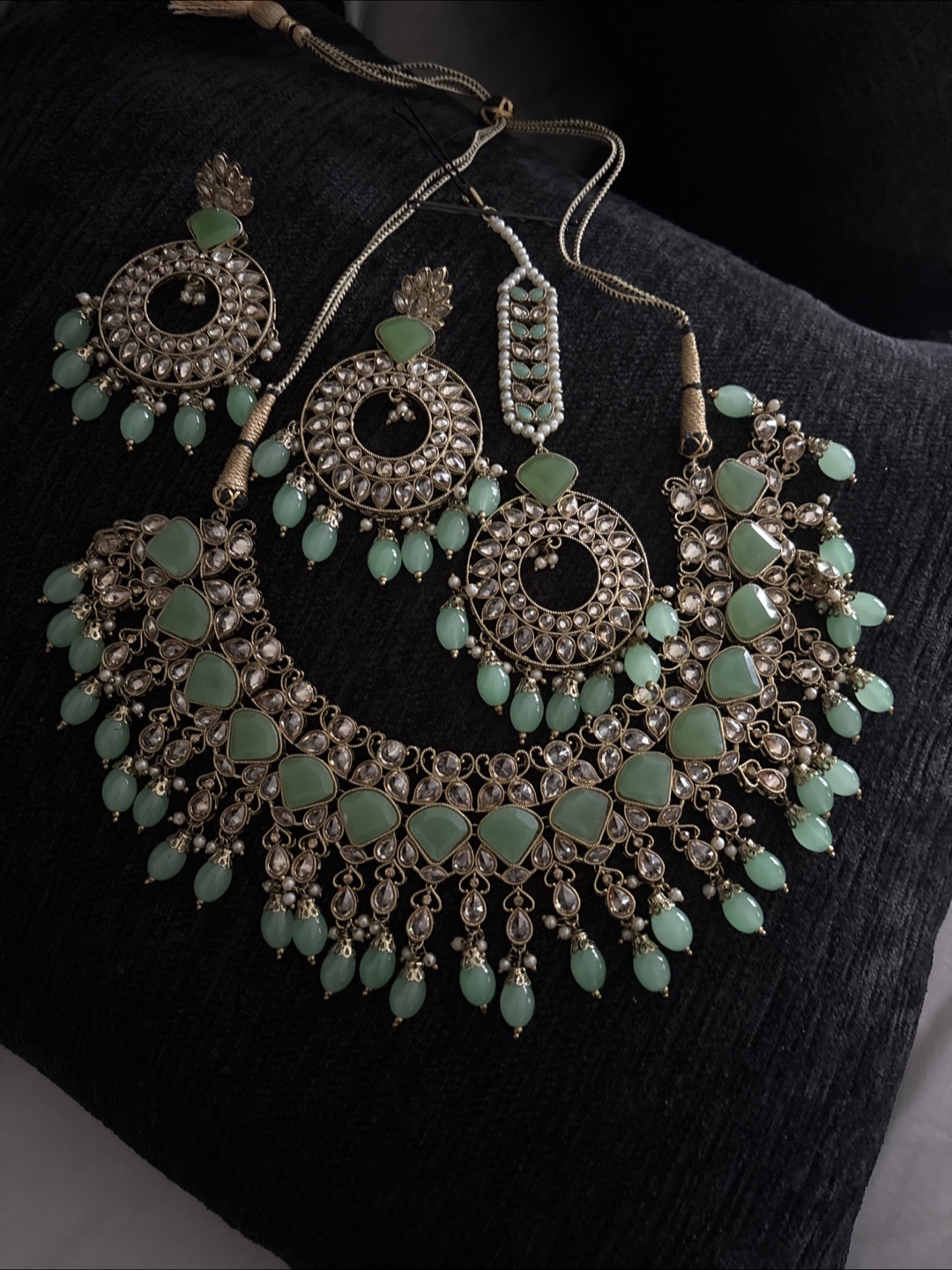 Mint Green Kundan Bridal Jewelry Set - photo 2